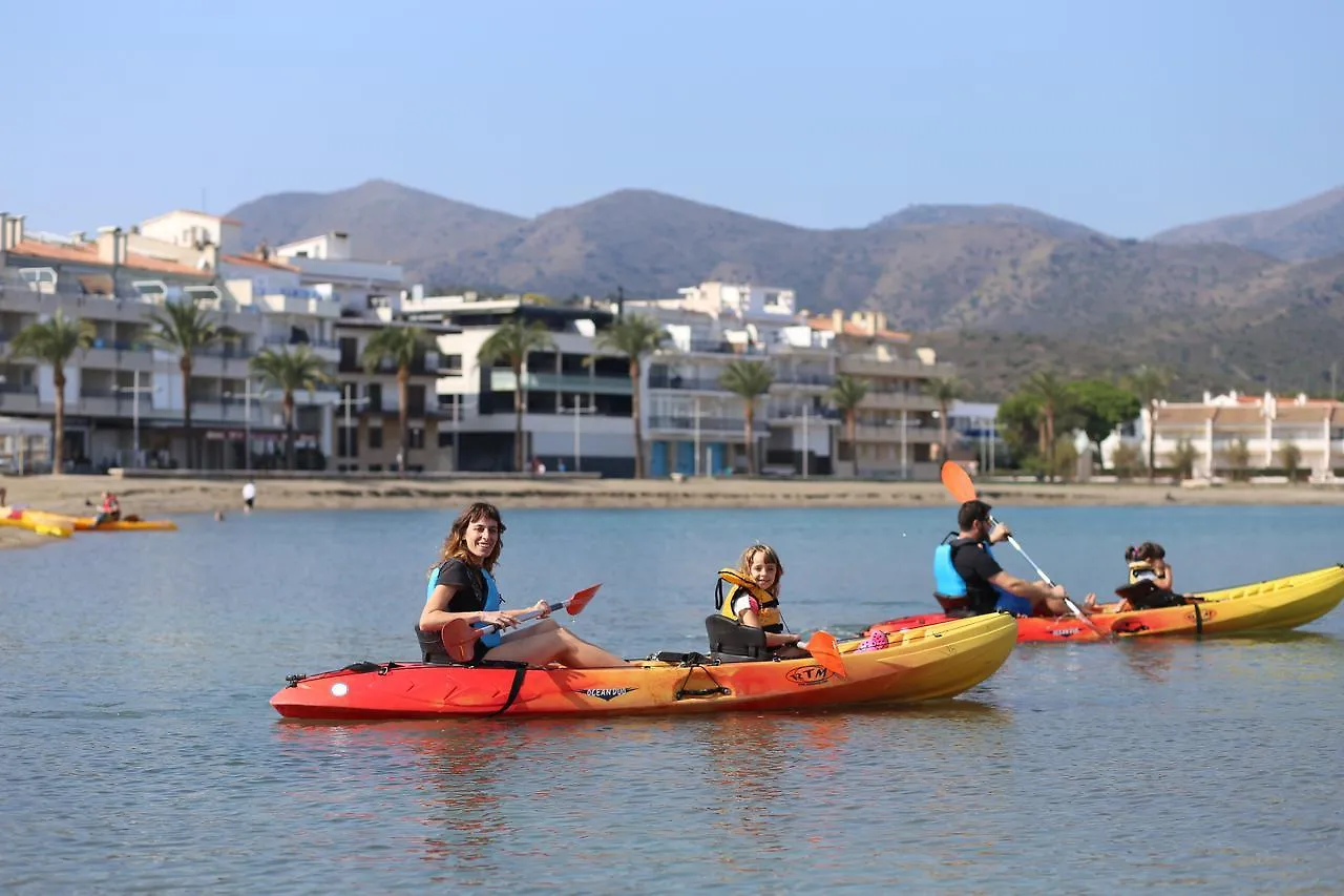 Alberg Costa Brava Hostel Llanca